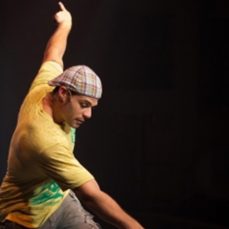 Lovar Davis Kidd dancing on stage